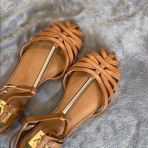 Cute size 8 sandals Dolce Vita